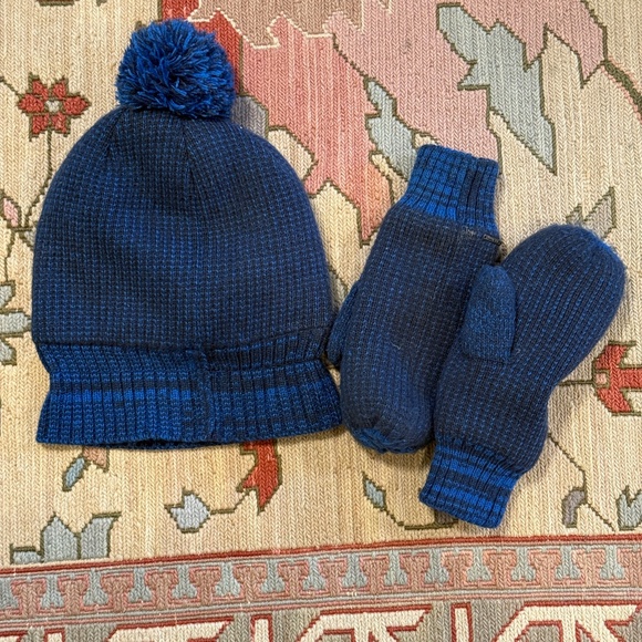 Women's L.L. Bean Hat and Mittens Blue Matching Set - Picture 1 of 6